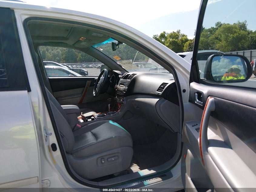 2008 Toyota Highlander VIN JTEDS42AX82035228 IAAI salvage auction — REAR END, Salvage (Alabama), sold $2,550 on 2026-07-23 (photo 5)