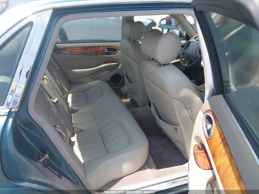 1998 Jaguar Xj series VIN SAJHX1245WC837825 IAAI salvage auction — NORMAL WEAR, Clear (Florida), sold $400 on 2026-07-16 (photo 8)