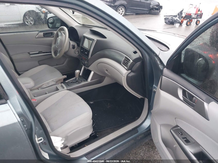 2011 Subaru Forester VIN JF2SHABC8BH773688 IAAI salvage auction — NORMAL WEAR, Clear (Indiana), sold $475 on 2026-07-30 (photo 5)