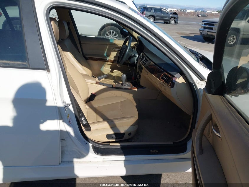 2006 BMW 3 series VIN WBAVB13566PT00975 IAAI salvage auction — NORMAL WEAR, Clear - Dealer Only (California), sold $325 on 2026-07-21 (photo 5)