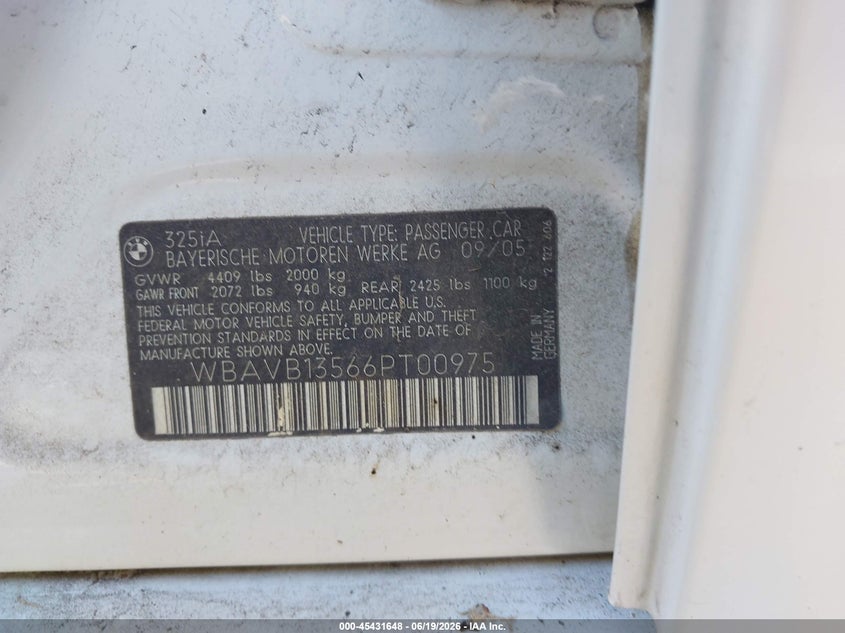 2006 BMW 3 series VIN WBAVB13566PT00975 IAAI salvage auction — NORMAL WEAR, Clear - Dealer Only (California), sold $325 on 2026-07-21 (photo 9)
