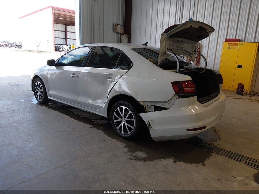 2017 Volkswagen Jetta VIN 3VWDB7AJ6HM346975 IAAI salvage auction — REAR END, Salvage (Utah), sold $1,800 on 2026-07-09 (photo 3)