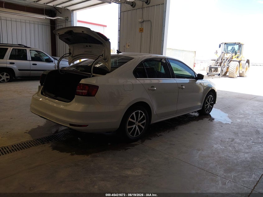 2017 Volkswagen Jetta VIN 3VWDB7AJ6HM346975 IAAI salvage auction — REAR END, Salvage (Utah), sold $1,800 on 2026-07-09 (photo 4)