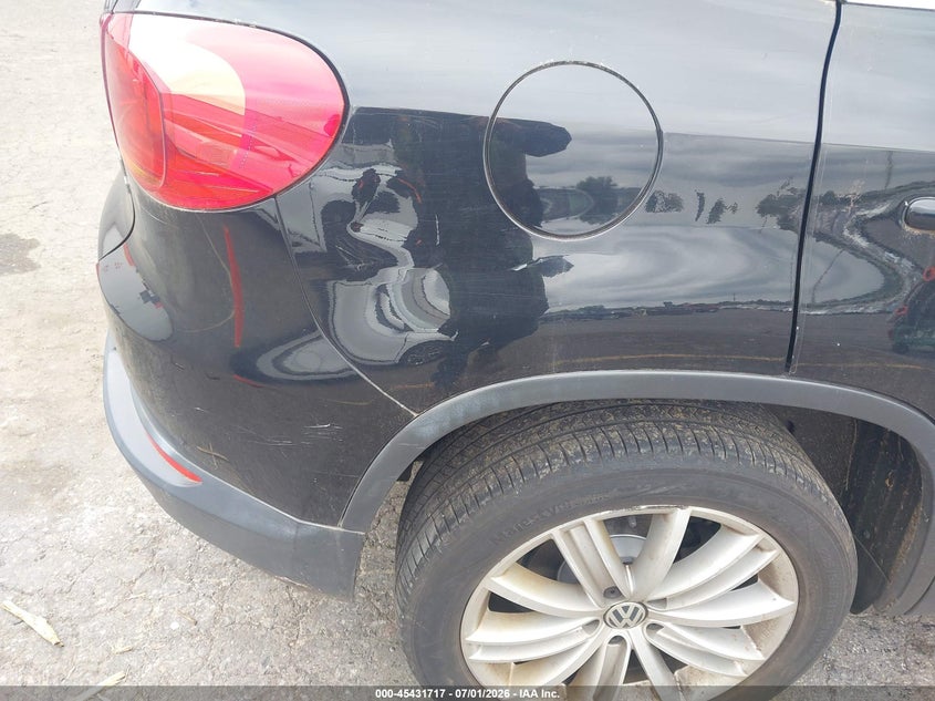 2013 Volkswagen Tiguan VIN WVGBV3AX0DW610969 IAAI salvage auction — NORMAL WEAR, Clear-Dealer Only (Oregon), sold $900 on 2026-07-09 (photo 6)