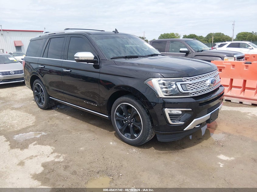 2019 Ford Expedition VIN 1FMJU1MT1KEA38048 IAAI salvage auction — HAIL, Salvage Title, sold $13,150 on 2026-09-11 (photo 1)