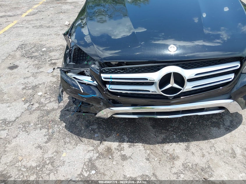 2018 Mercedes-benz Glc VIN WDC0G4JB7JV077224 IAAI salvage auction — RIGHT FRONT, Salvage Title, sold $5,100 on 2026-07-29 (photo 6)