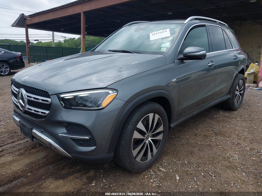 2025 Mercedes-benz VIN 4JGFB4GB5SB393807 IAAI salvage auction — REAR END, Wait Title, sold $38,850 on 2026-08-24 (photo 2)
