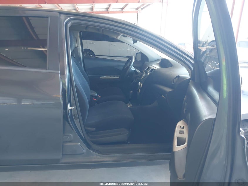 2007 Toyota Yaris VIN JTDBT923171037543 IAAI salvage auction — LEFT REAR, Salvage (California), sold $900 on 2026-07-28 (photo 5)