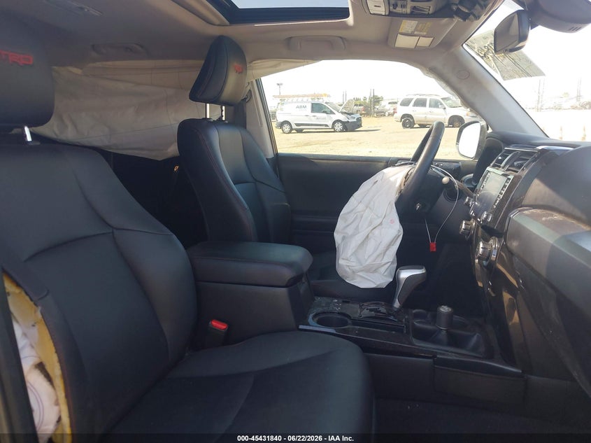 2020 Toyota 4runner VIN JTEBU5JR1L5746712 IAAI salvage auction — FRONT END, Salvage Title, sold $11,350 on 2026-07-29 (photo 5)