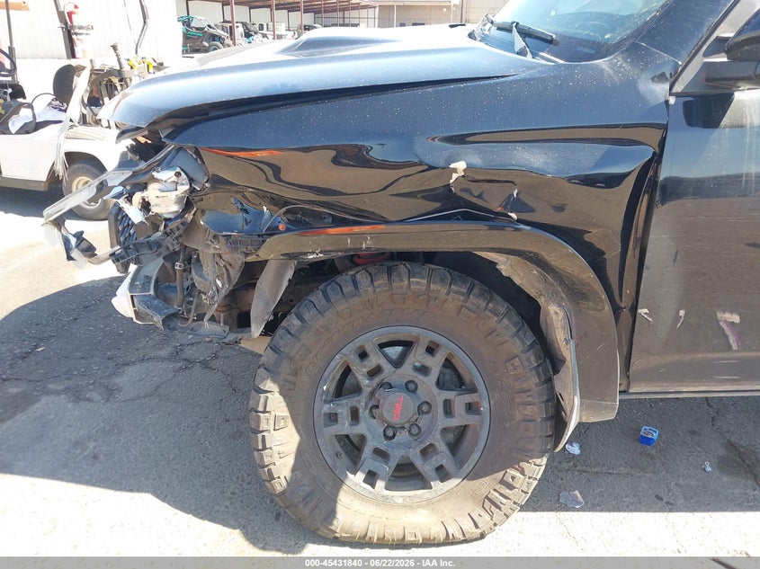 2020 Toyota 4runner VIN JTEBU5JR1L5746712 IAAI salvage auction — FRONT END, Salvage Title, sold $11,350 on 2026-07-29 (photo 6)