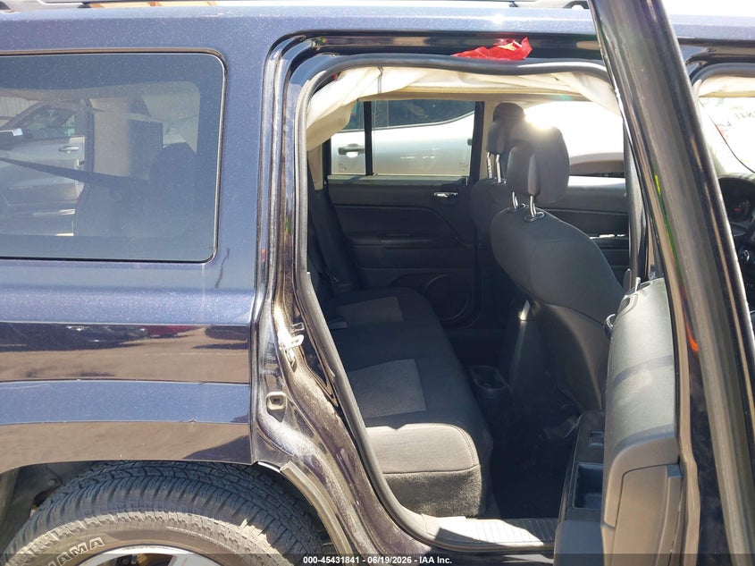 2010 Jeep Liberty (patriot) VIN 1J4NF1GBXAD646233 IAAI salvage auction — LEFT SIDE, Salvage (Texas), sold $25 on 2026-07-22 (photo 8)