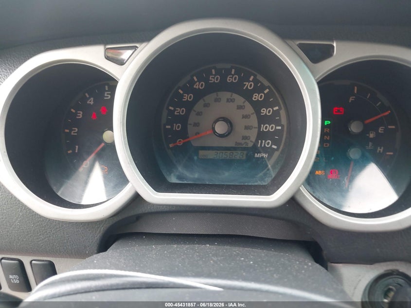 2005 Toyota 4runner VIN JTEZT14RX50023172 IAAI salvage auction — NORMAL WEAR, Clear (California), sold $1,850 on 2026-07-23 (photo 7)