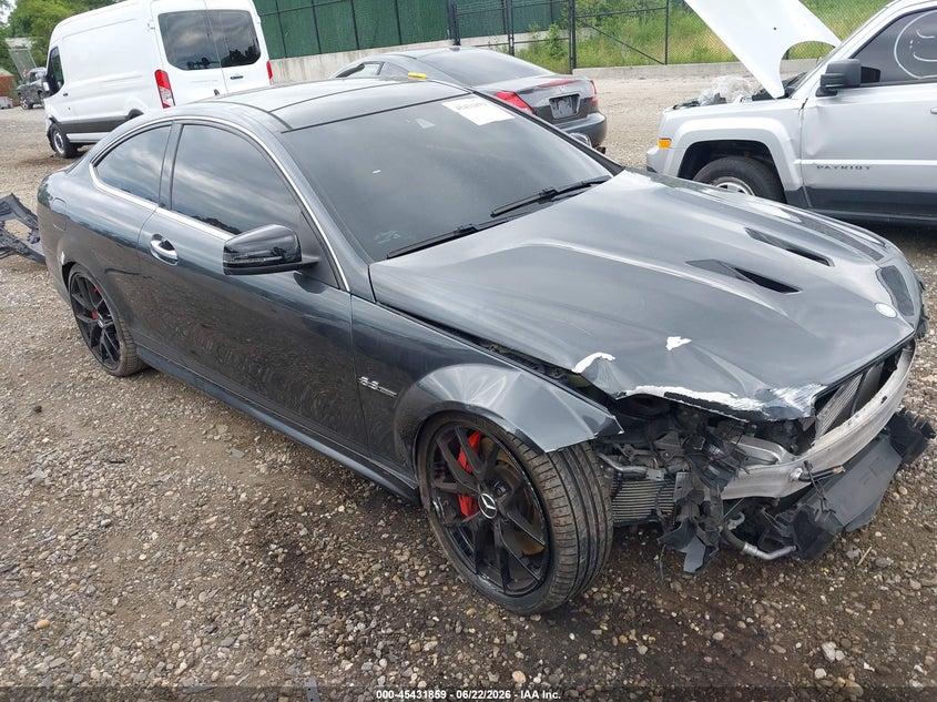 2014 Mercedes-benz VIN WDDGJ7HB7EG171276 IAAI salvage auction — FRONT & REAR, Mv-907A (New York), sold $8,700 on 2026-07-24 (photo 1)