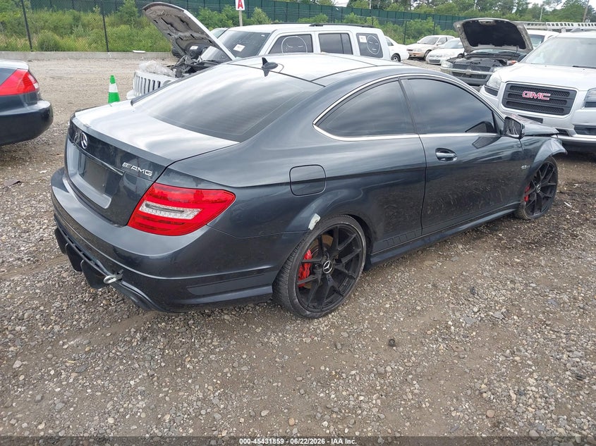 2014 Mercedes-benz VIN WDDGJ7HB7EG171276 IAAI salvage auction — FRONT & REAR, Mv-907A (New York), sold $8,700 on 2026-07-24 (photo 4)