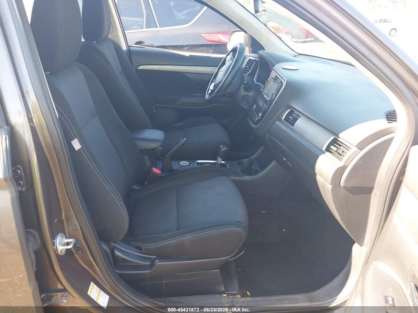 2016 Mitsubishi Outlander VIN JA4AR3AU7GZ050214 IAAI salvage auction — FRONT END, Salvage (Ohio), sold $600 on 2026-07-30 (photo 5)