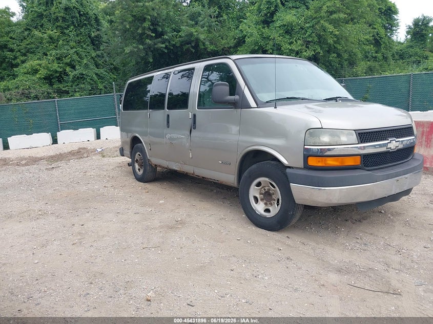 2003 Chevrolet Express 2500 VIN 1GAHG35U731229875 IAAI salvage auction — NORMAL WEAR, Clear (Maryland), sold $325 on 2026-07-09 (photo 1)