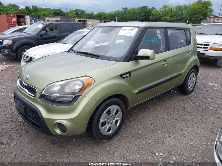 2012 Kia Soul VIN KNDJT2A57C7390530 IAAI salvage auction — NORMAL WEAR, Clear (Tennessee), sold $25 on 2026-07-16 (photo 2)