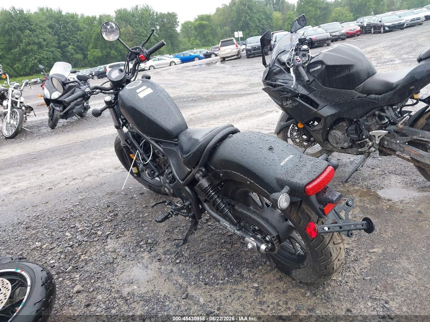 2026 Honda Cm VIN MLHNC535XT5900278 IAAI salvage auction — RIGHT SIDE, Salvage Title, sold $950 on 2026-07-22 (photo 3)