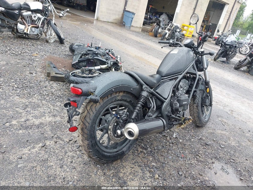 2026 Honda Cm VIN MLHNC535XT5900278 IAAI salvage auction — RIGHT SIDE, Salvage Title, sold $950 on 2026-07-22 (photo 4)