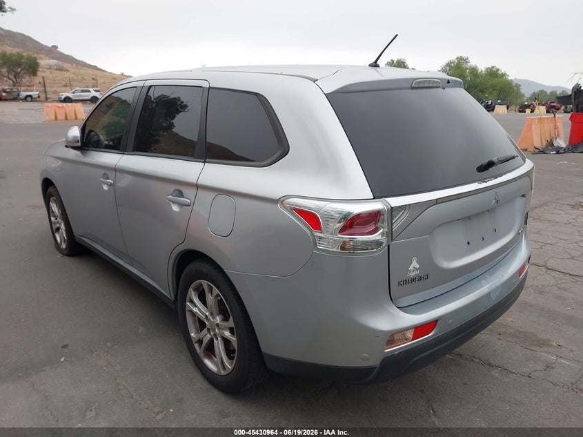 2014 Mitsubishi Outlander VIN JA4AD3A36EZ015232 IAAI salvage auction — RIGHT SIDE, Salvage (California), sold $975 on 2026-07-07 (photo 3)