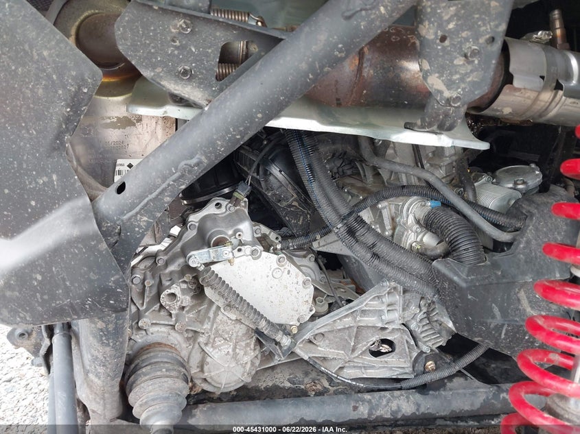 2024 Can-am/ brp Maverick VIN 3JBVGAY48RE001645 IAAI salvage auction — LEFT FRONT, Salvage Title, sold $9,250 on 2026-08-05 (photo 8)