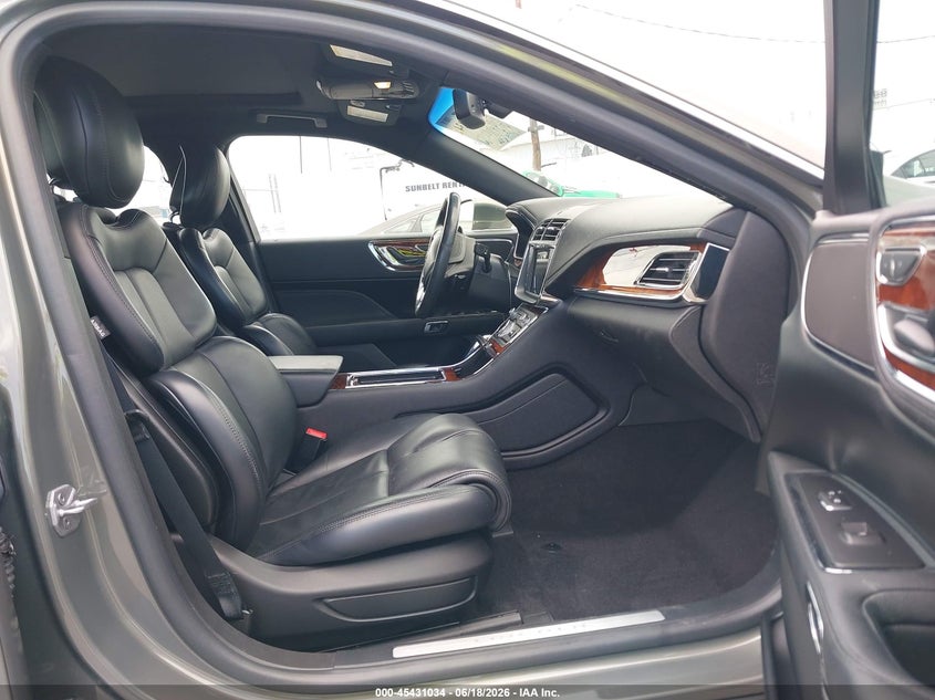2017 Lincoln Continental VIN 1LN6L9TK8H5607003 IAAI salvage auction — FRONT END, Salvage Title, sold $25 on 2026-07-25 (photo 5)