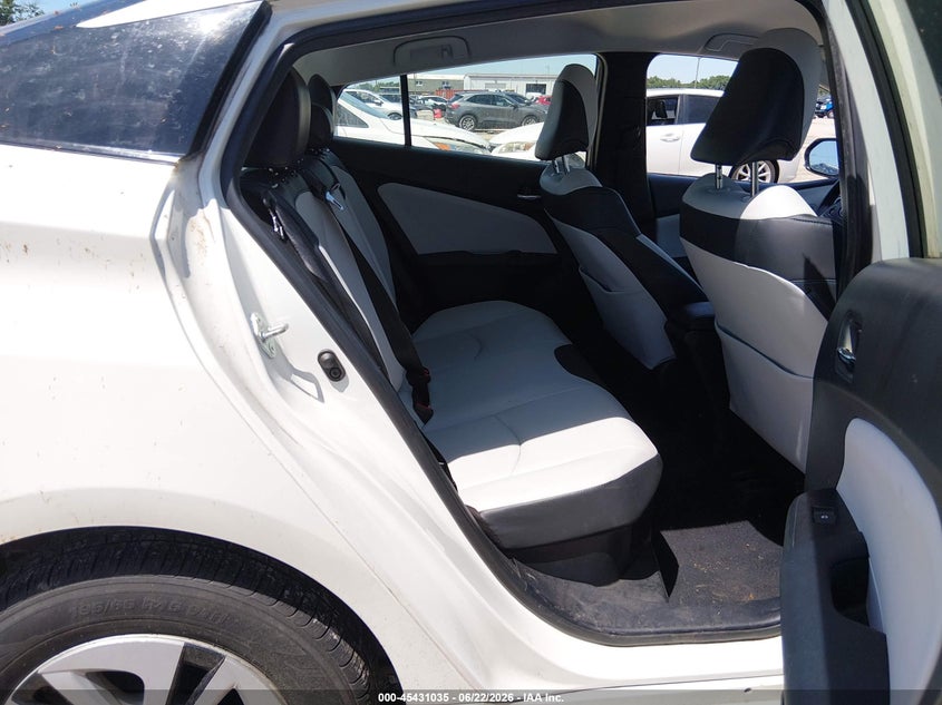 2017 Toyota Prius VIN JTDKARFU8H3536001 IAAI salvage auction — NO DAMAGE, Salvage (Illinois), sold $5,100 on 2026-07-21 (photo 8)