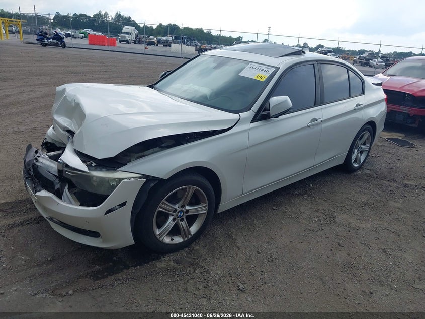 2015 BMW 3er VIN WBA3C3G53FNS75085 IAAI salvage auction — FRONT & REAR, Salvage (South Carolina), sold $25 on 2026-07-22 (photo 2)