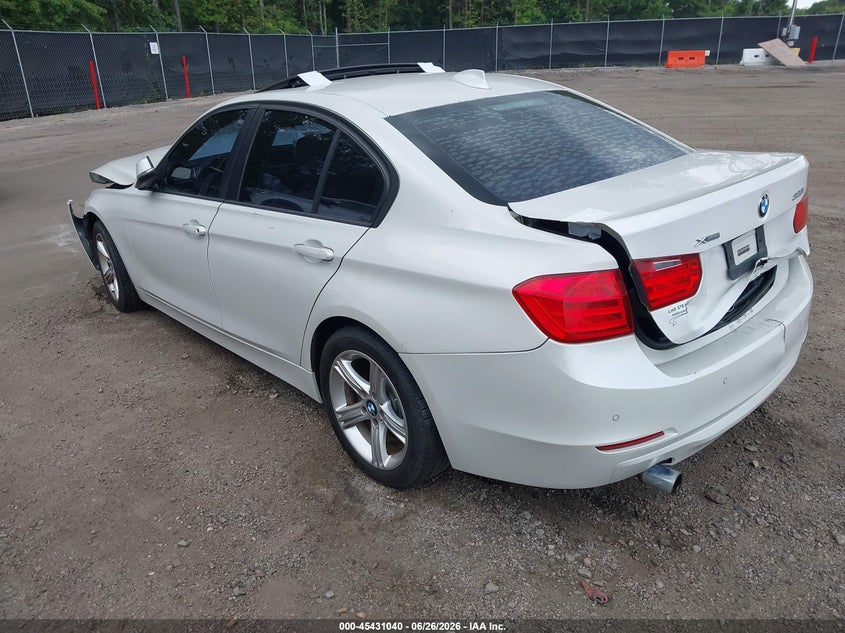 2015 BMW 3er VIN WBA3C3G53FNS75085 IAAI salvage auction — FRONT & REAR, Salvage (South Carolina), sold $25 on 2026-07-22 (photo 3)