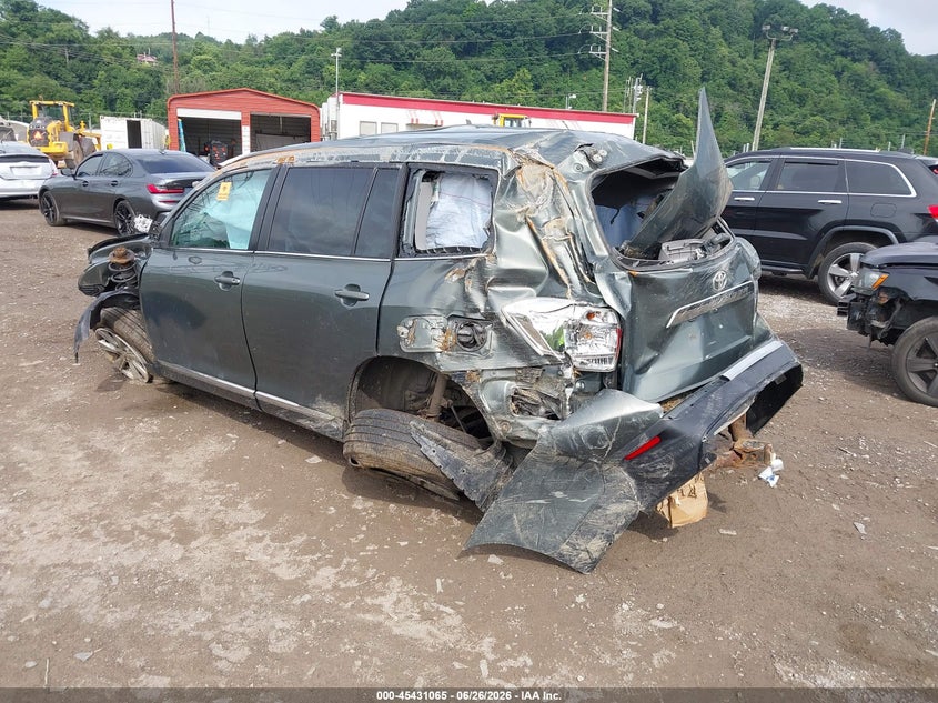 2013 Toyota Highlander VIN 5TDBK3EHXDS245569 IAAI salvage auction — FRONT END, Salvage (Pennsylvania), sold $950 on 2026-07-14 (photo 3)
