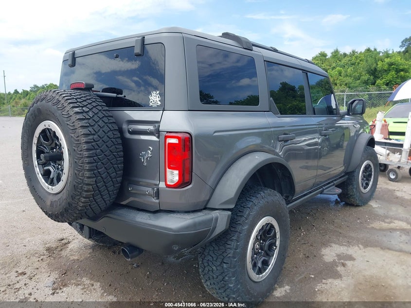 2022 Ford Bronco VIN 1FMEE5DP2NLA95965 IAAI salvage auction — WATER/FLOOD, Salvage (Louisiana), sold $10,900 on 2026-07-19 (photo 4)