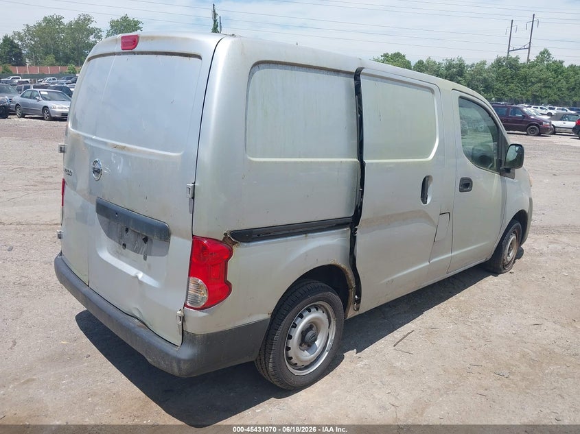 2015 Nissan Nv200 VIN 3N6CM0KN7FK697787 IAAI salvage auction — NORMAL WEAR, Clear (Pennsylvania), sold $775 on 2026-07-20 (photo 4)