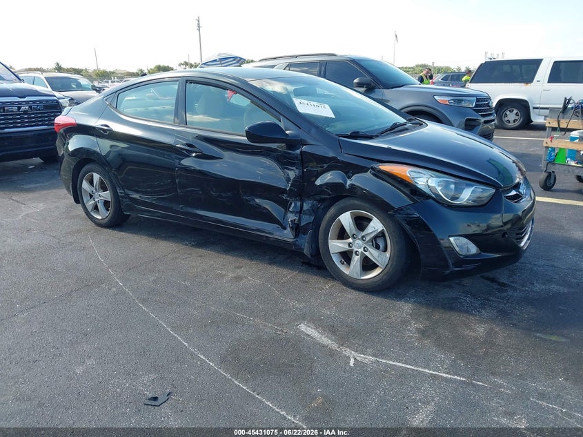 2013 Hyundai Elantra VIN KMHDH4AE4DU738664 IAAI salvage auction — LEFT & RIGHT, Salvage Title, sold $975 on 2026-07-23 (photo 1)