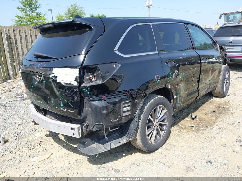 2019 Toyota Highlander VIN 5TDJZRFH2KS575387 IAAI salvage auction — FRONT & REAR, Salvage (Virginia), sold $5,400 on 2026-07-12 (photo 4)