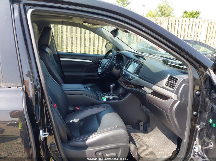 2019 Toyota Highlander VIN 5TDJZRFH2KS575387 IAAI salvage auction — FRONT & REAR, Salvage (Virginia), sold $5,400 on 2026-07-12 (photo 5)