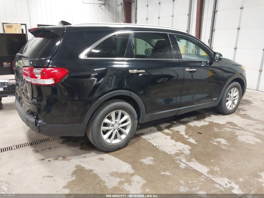 2016 Kia Sorento VIN 5XYPGDA34GG093586 IAAI salvage auction — REAR END, Salvage (North Dakota), sold $1,550 on 2026-07-23 (photo 4)