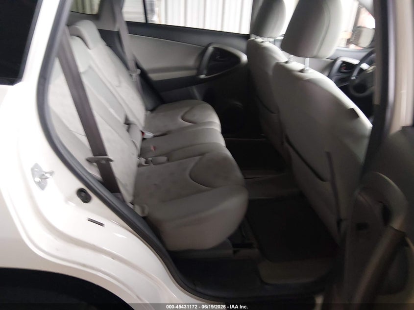 2010 Toyota Rav4 VIN JTMBF4DV0A5018166 IAAI salvage auction — NORMAL WEAR, Clear (Illinois), sold $1,850 on 2026-07-27 (photo 8)