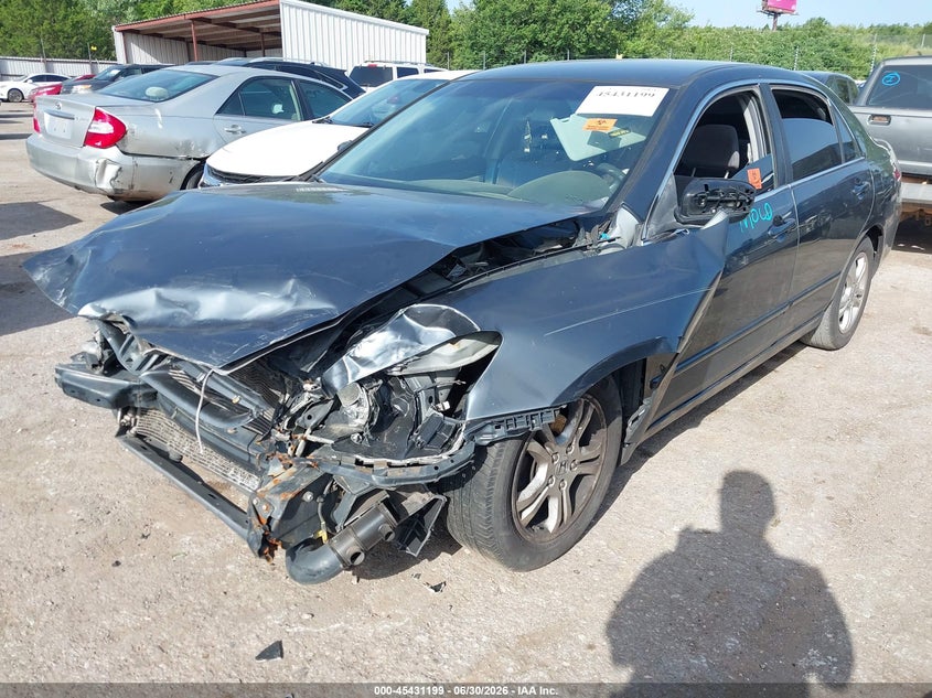 2007 Honda Accord VIN JHMCM56387C018365 IAAI salvage auction — FRONT END, Salvage (Oklahoma), sold $200 on 2026-07-29 (photo 2)