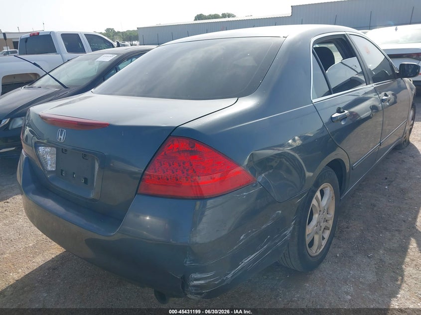 2007 Honda Accord VIN JHMCM56387C018365 IAAI salvage auction — FRONT END, Salvage (Oklahoma), sold $200 on 2026-07-29 (photo 4)