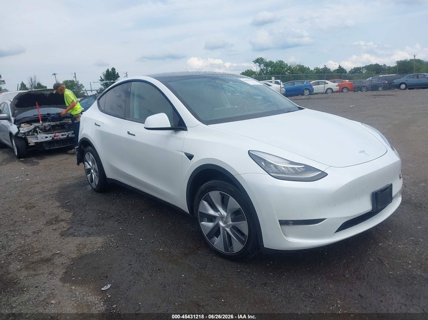 2023 Tesla Model y VIN 7SAYGDEE2PA073165 IAAI salvage auction — REAR END, Salvage (Virginia), sold $10,300 on 2026-07-09 (photo 1)
