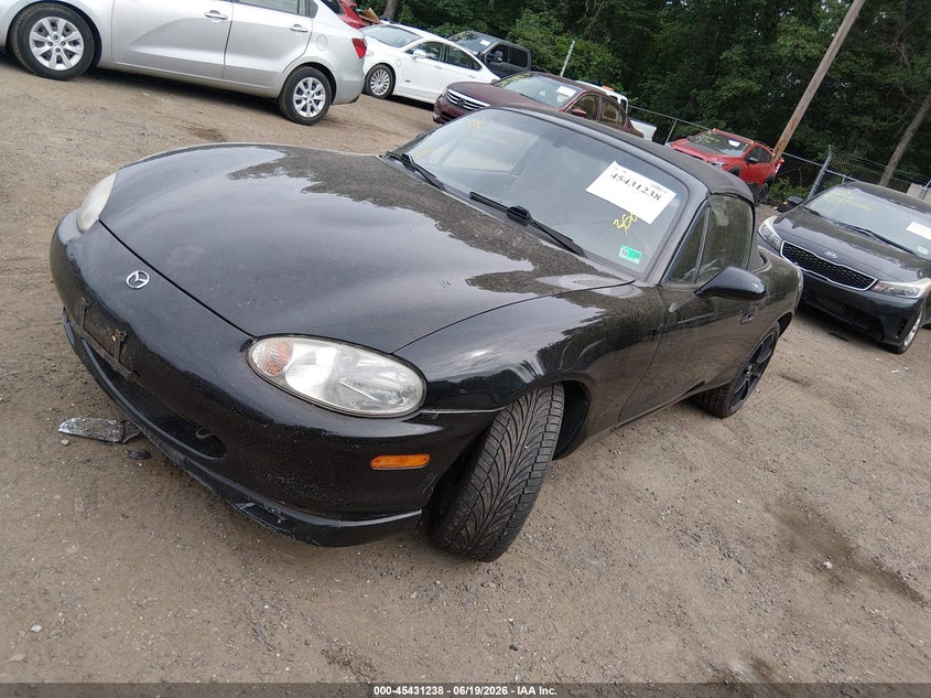 1999 Mazda Mx-5 miata VIN JM1NB3533X0106442 IAAI salvage auction — NORMAL WEAR, Clear (Virginia), sold $1,100 on 2026-07-08 (photo 2)