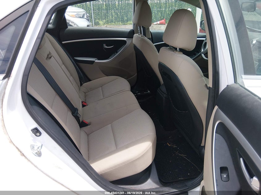2014 Hyundai Elantra VIN KMHD35LH2EU208349 IAAI salvage auction — NORMAL WEAR, Clear (Kansas), sold $900 on 2026-07-10 (photo 8)