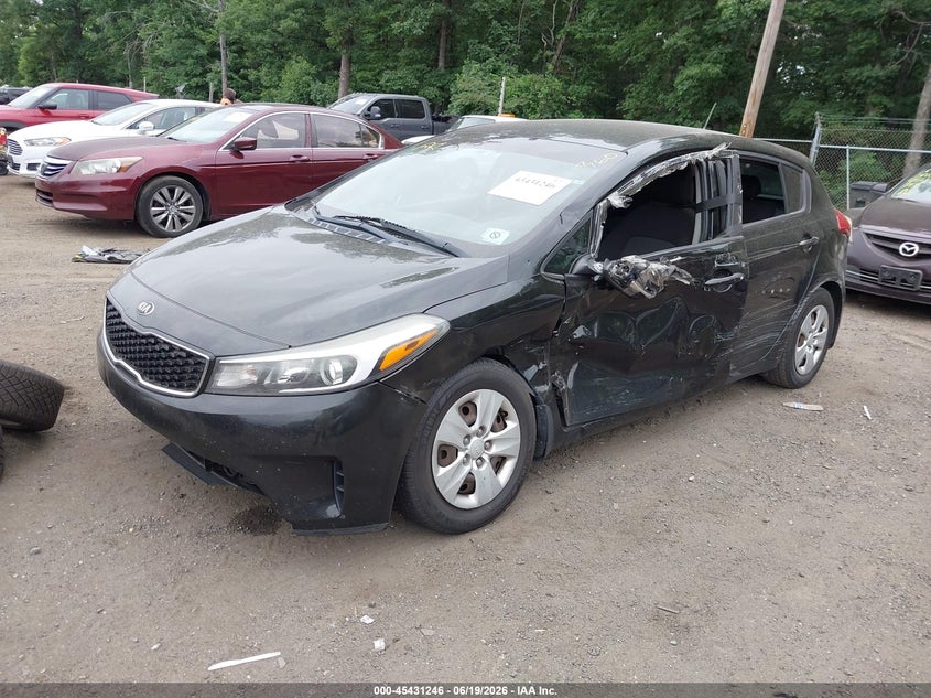 2017 Kia Forte VIN KNAFK5A87H5702432 IAAI salvage auction — NORMAL WEAR, Clear (Virginia), sold $725 on 2026-07-15 (photo 2)