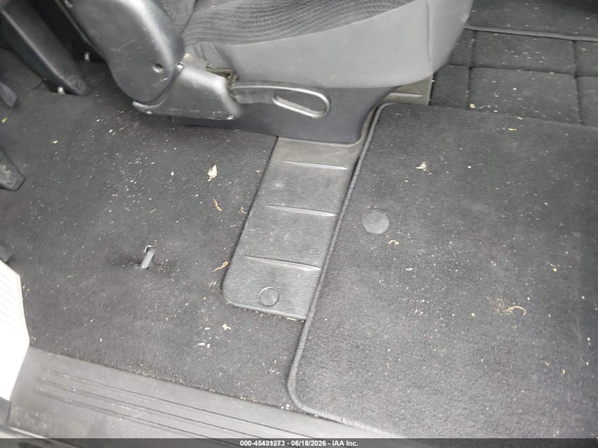 2019 Dodge Grand caravan VIN 2C4RDGBG5KR500338 IAAI salvage auction — NORMAL WEAR, Sf97 (Maryland), sold $9,900 on 2026-08-18 (photo 8)