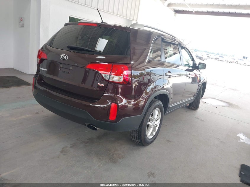 2014 Kia Sorento VIN 5XYKT3A60EG539515 IAAI salvage auction — SIDE, Rebuildable (Florida), sold $1,300 on 2026-07-10 (photo 4)