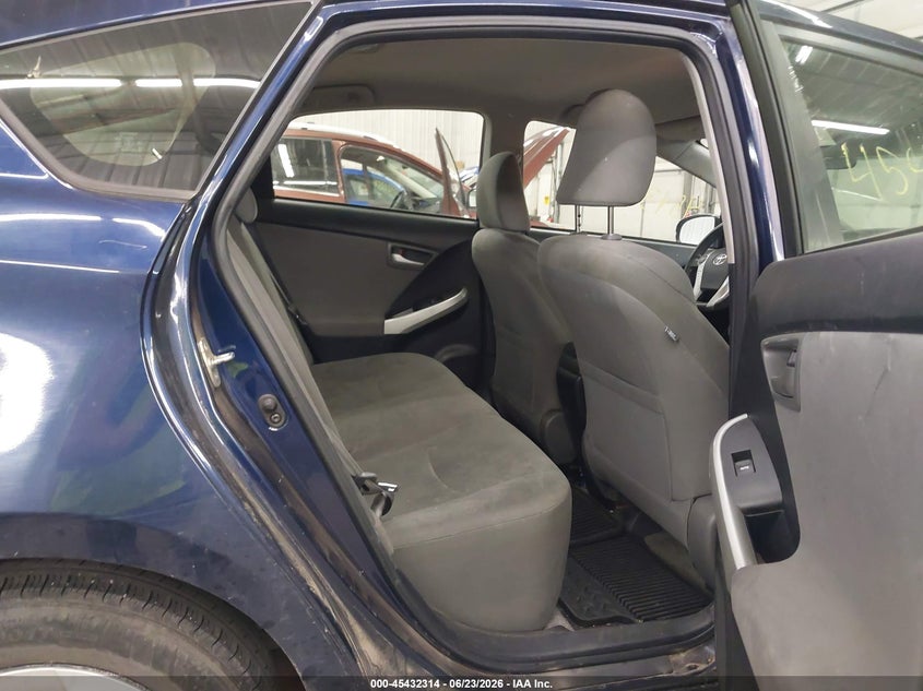 2013 Toyota Prius VIN JTDKN3DU5D1634784 IAAI salvage auction — NORMAL WEAR, Clear (Minnesota), sold $800 on 2026-07-28 (photo 8)