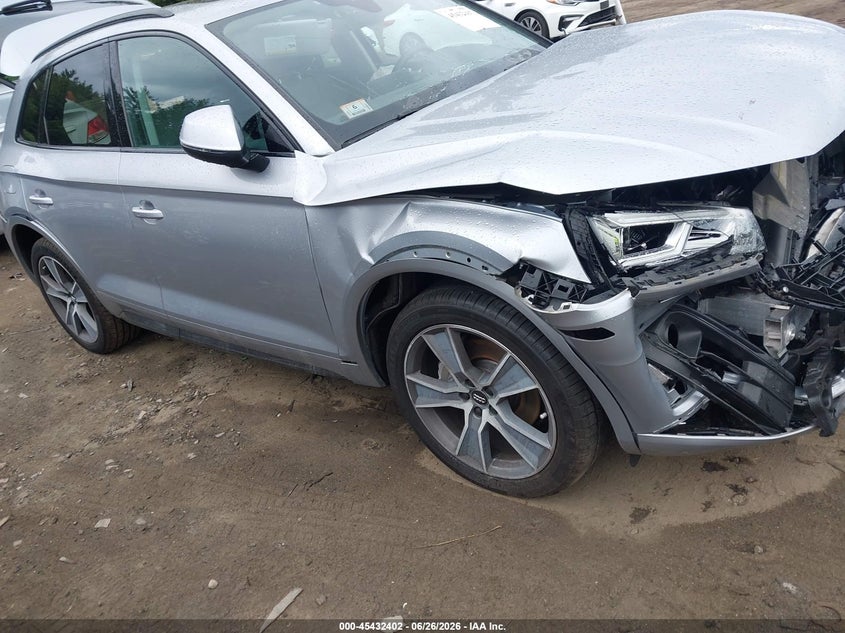 2020 Audi Q5 VIN WA1BNAFY0L2087432 IAAI salvage auction — FRONT & REAR, Salvage (Massachusetts), sold $3,550 on 2026-07-28 (photo 1)