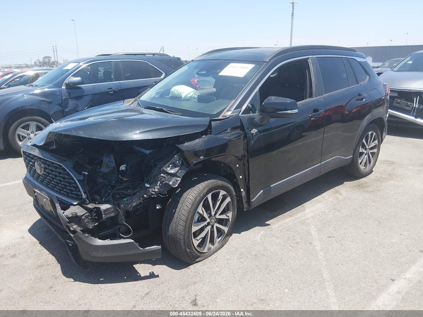 2024 Toyota Corolla cross VIN 7MUDAAAG5RV075809 IAAI salvage auction — FRONT & REAR, Salvage (California), sold $25 on 2026-07-30 (photo 2)