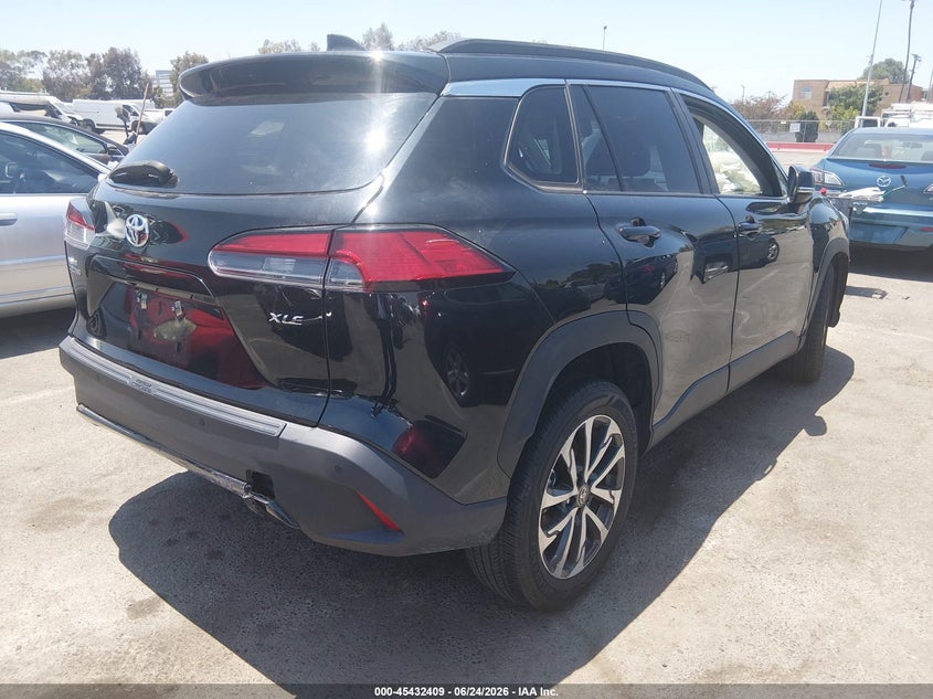 2024 Toyota Corolla cross VIN 7MUDAAAG5RV075809 IAAI salvage auction — FRONT & REAR, Salvage (California), sold $25 on 2026-07-30 (photo 4)
