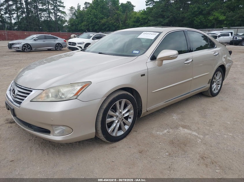 2011 Lexus Es 350 VIN JTHBK1EG3B2423420 IAAI salvage auction — REAR END, Salvage (Texas), sold $25 on 2026-07-23 (photo 2)